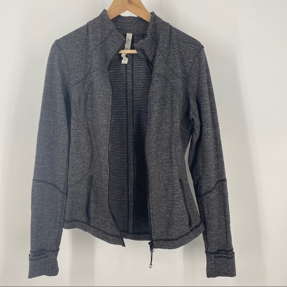 Lululemon Forme Jacket II *Textured - Picture 13 of 15